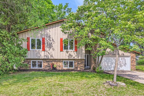 126 Maryknoll Dr, Stillwater, MN, 55082-5248 | Card Image