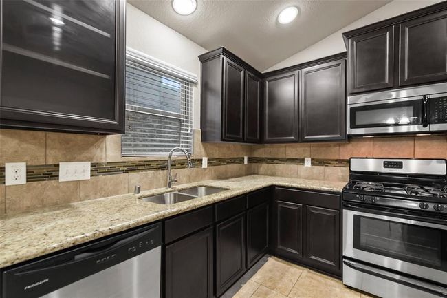 Stainless steel appliances | Image 9