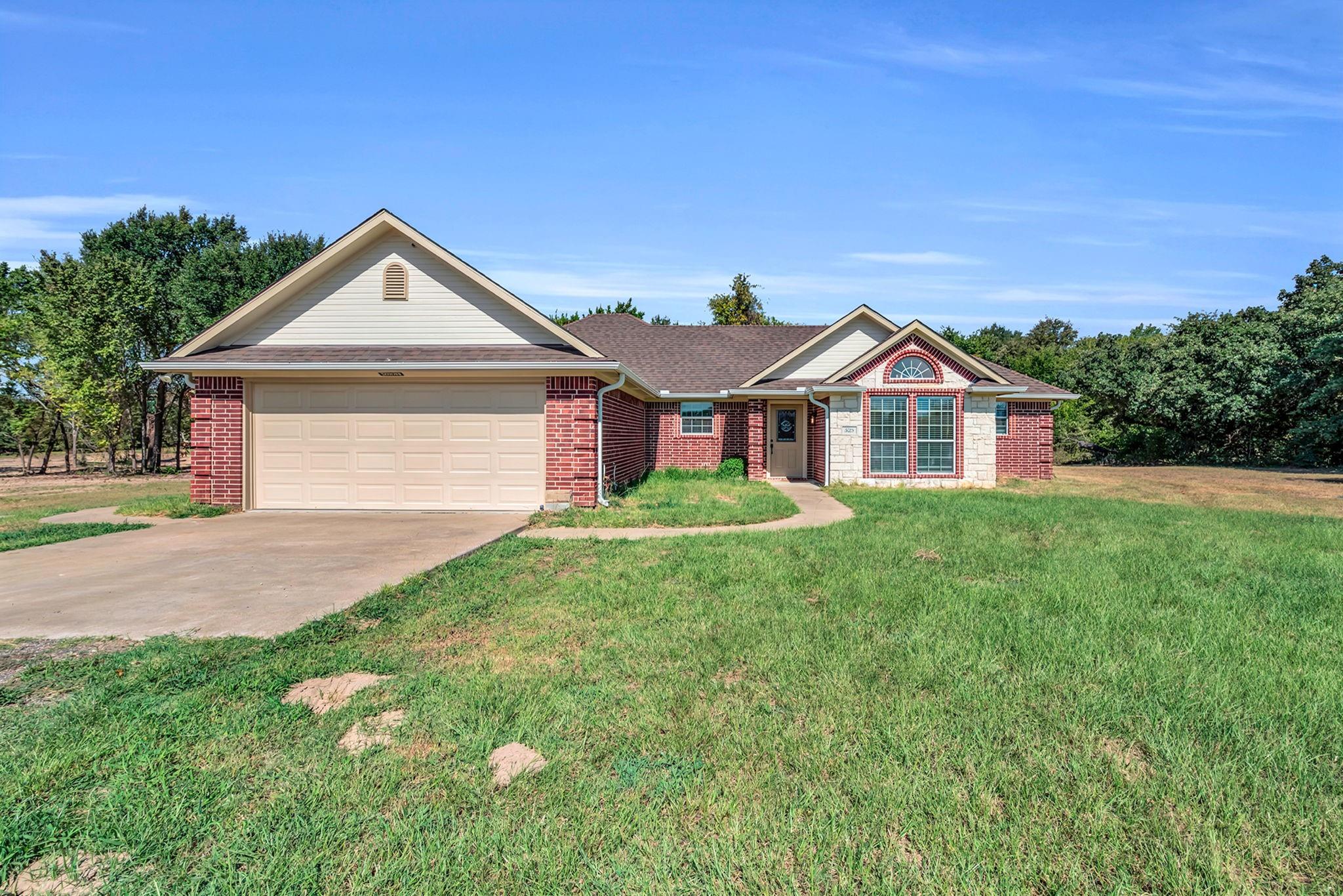 Farm in Mabank