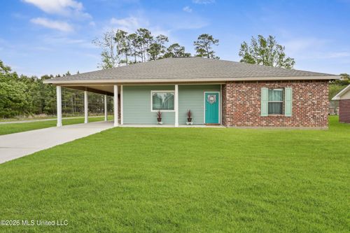 901 8th St, Waveland, MS, 39576-2606 | Card Image
