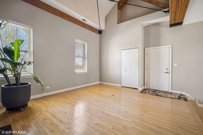 APT-211 - 242 Leonard Wood S, Condo with 2 bedrooms, 1 bathrooms and 1 parking in Highland Park IL | Image 4