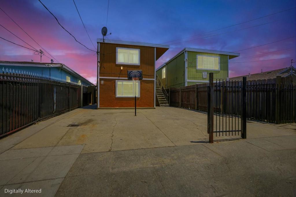 Residential Income in Oakland 3