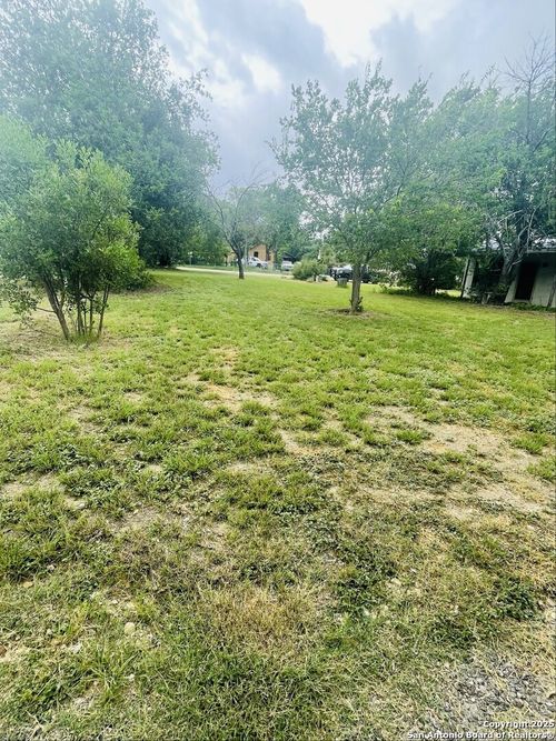 20010 Fm 471 S, Natalia, TX, 78059-2406 | Card Image