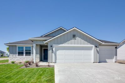 1905 Sw Besra Dr, House other with 3 bedrooms, 2 bathrooms and 3 parking in Mountain Home ID | Image 1