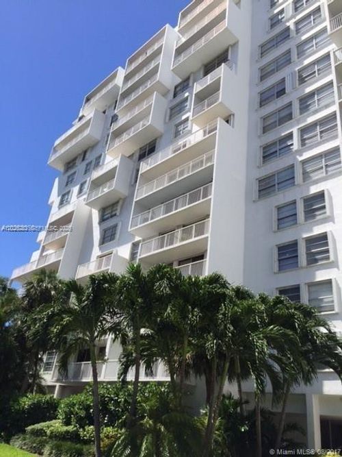 15f-150 Se 25th Rd, Miami, FL, 33129-2465 | Card Image