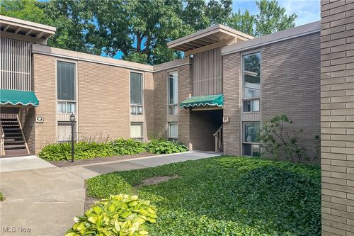 p3-6710 Chaffee Court, Brecksville, OH, 44141 | Card Image