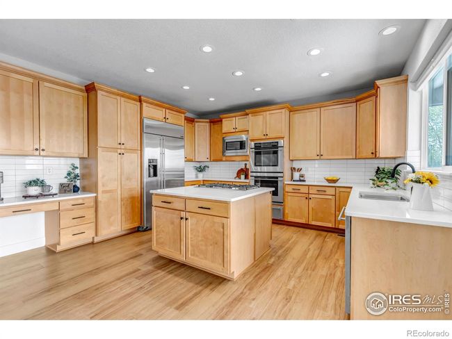 Fully remodeled kitchen with plenty of storage! | Image 12