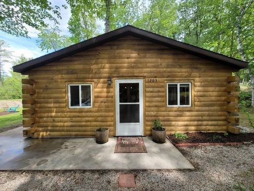 1203 Channel Dr, Bitely, MI, 49309-9423 | Card Image