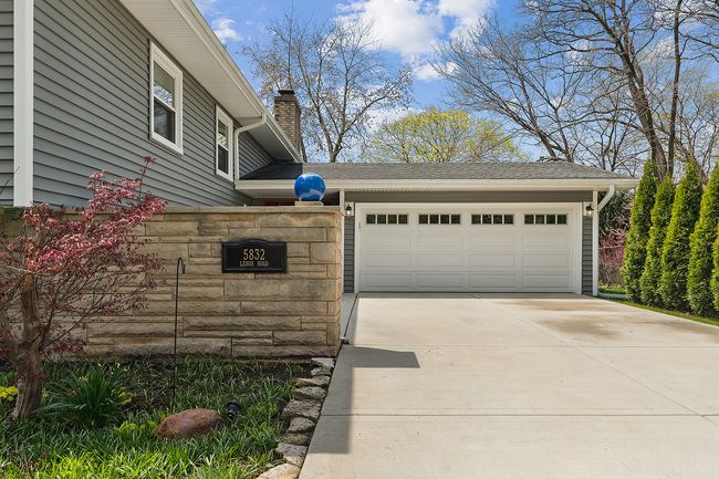 5832 Lenox Rd, House other with 5 bedrooms, 3 bathrooms and 2 parking in Lisle IL | Image 4