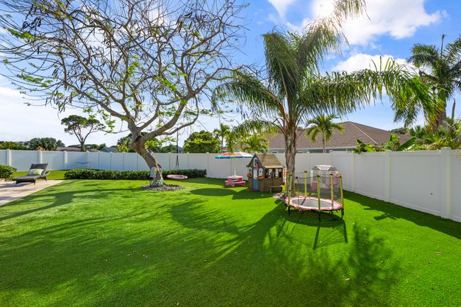 15 Hemlock Ln, House other with 3 bedrooms, 2 bathrooms and null parking in Tequesta FL | Image 11