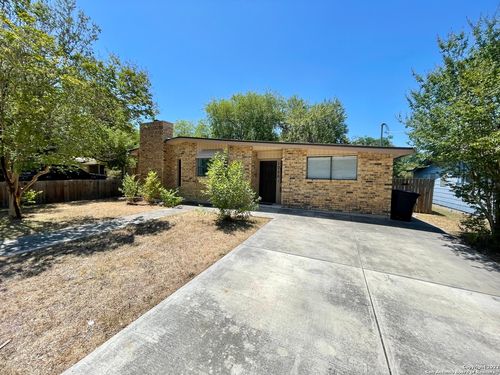 1026 San Angelo, San Antonio, TX, 78201-2424 | Card Image