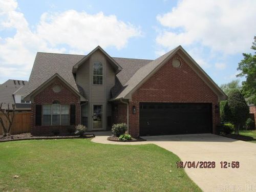 100 Bedford Cir, Conway, AR, 72034-5558 | Card Image
