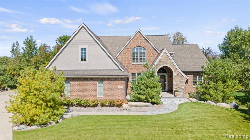 Binghampton Ct, Clarkston, MI 48348 #1