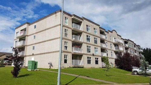 101-1615 41 Street, Edson, AB, T7E0A7 | Card Image