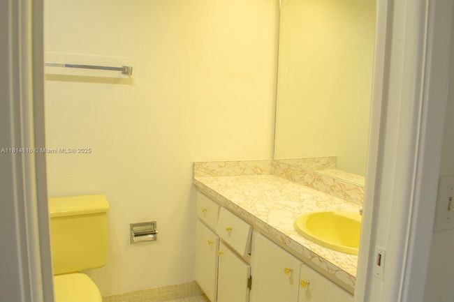 APT-408 - 2651 S Course Dr, Condo with 2 bedrooms, 2 bathrooms and null parking in Pompano Beach FL | Image 22