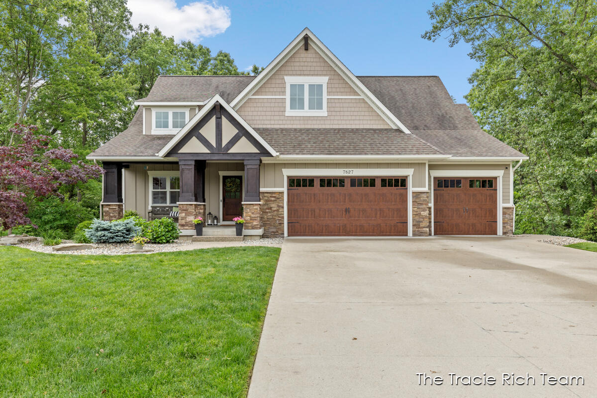 Ella Terrace Dr, Rockford, MI 49341