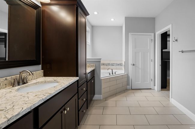1062 N Admirals Pointe Dr, House other with 5 bedrooms, 4 bathrooms and null parking in Lafayette IN | Image 17