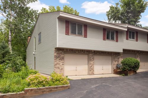 31 Garden Dr, Burnsville, MN, 55337-4143 | Card Image