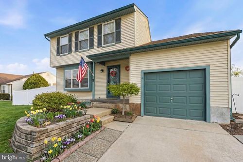 8 Oakton Dr, MANTUA, NJ, 08051-2107 | Card Image