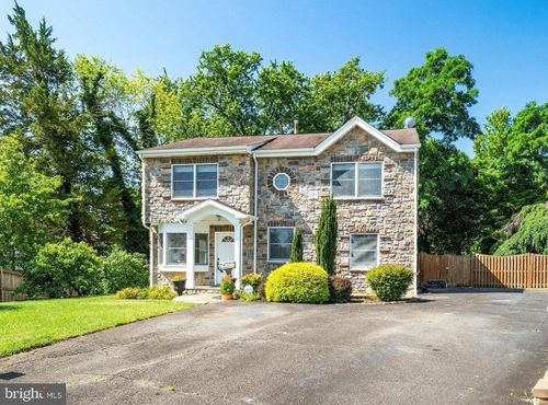 2052 Arch Dr, FALLS CHURCH, VA, 22043-1355 | Card Image