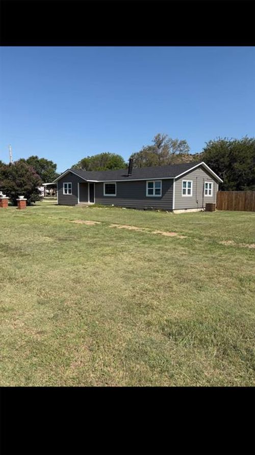 307 E 6th St, Granite, OK, 73547-9310 | Card Image