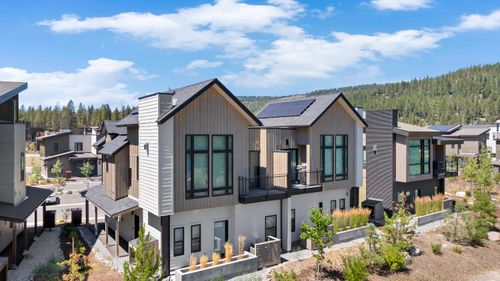 13287 Cold Creek Cir, Truckee, CA, 96161 | Card Image