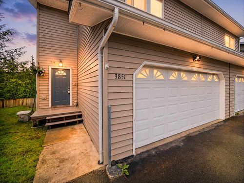 3851 Lee Ct, Juneau, AK, 99801-8653 | Card Image