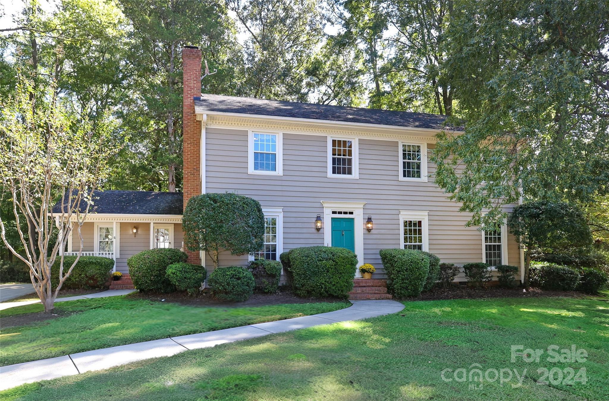 Ilex Ct, Charlotte, NC 28211