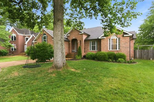 2304 Winder Cir, Franklin, TN, 37064-4979 | Card Image