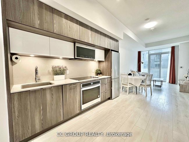 505 - 25 Adra Grado Way, Condo with 2 bedrooms, 2 bathrooms and 1 parking in North York ON | Image 6