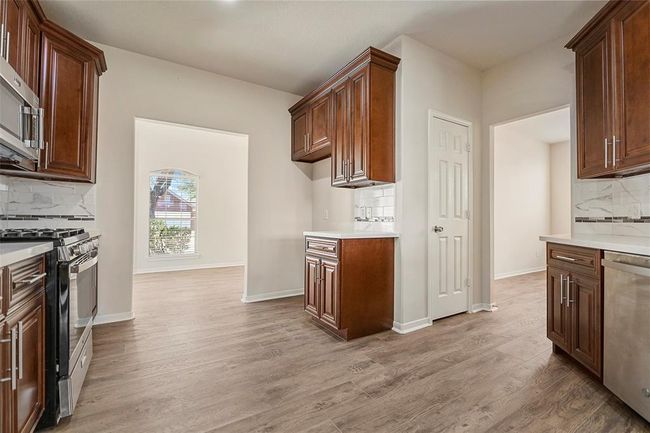 19326 Camellia Knoll Trl, House other with 4 bedrooms, 3 bathrooms and 2 parking in Houston TX | Image 5