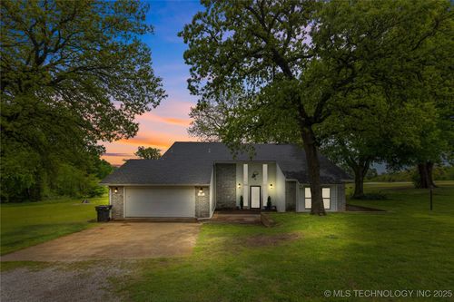 35 Arrowhead Dr, Burneyville, OK, 73430-9749 | Card Image