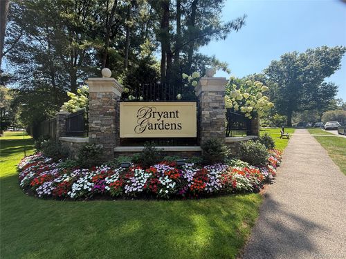 apt-2i-11 Bryant Cres, White Plains, NY, 10605-2728 | Card Image