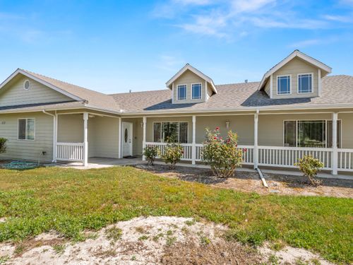 16389 Monreal Rd, Madera, CA, 93636-8207 | Card Image