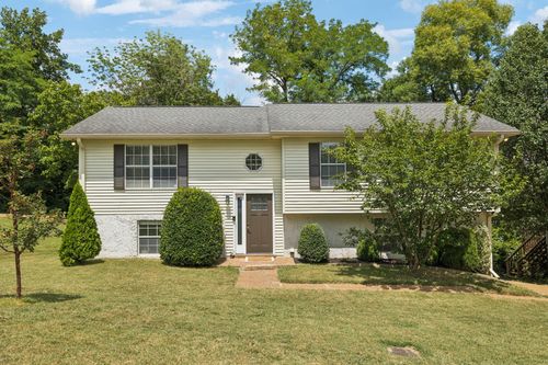 210 Ash Grove Dr, Nashville, TN, 37211-6196 | Card Image