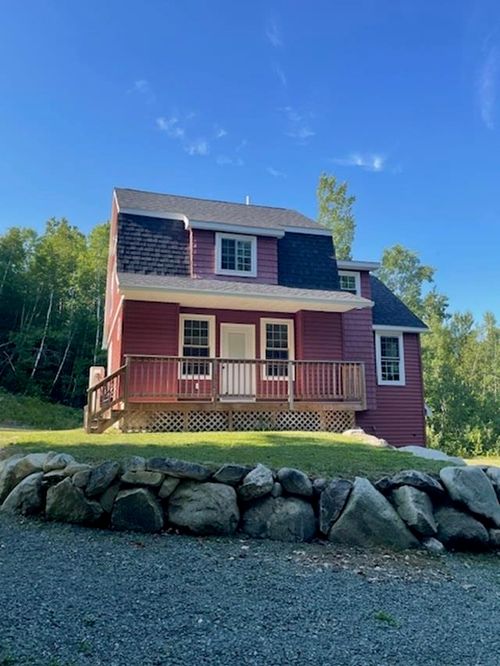 9 Candy Ln, Gorham, NH, 03581-4835 | Card Image