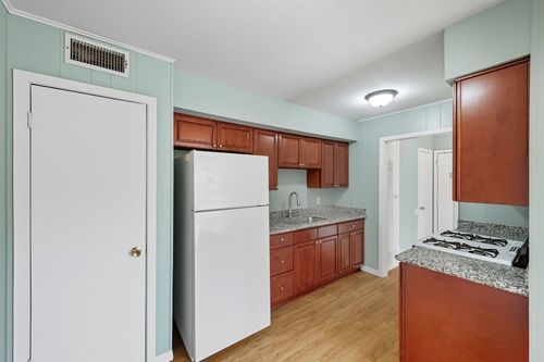 apt-103-2206 Mission Hill Cir, Austin, TX, 78741-7127 | Card Image