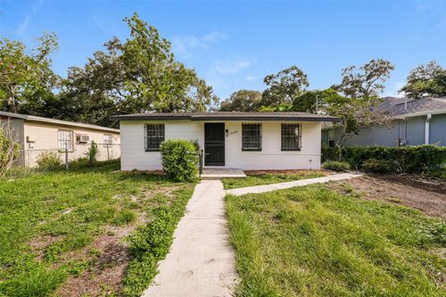 2614 E Cayuga Street, TAMPA, FL, 33610 | Card Image