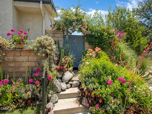 6004 Rothko Ln, Simi Valley, CA, 93063-3760 | Card Image