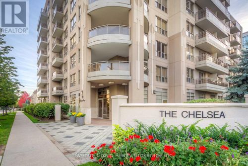 313-19 Barberry Pl, North York, ON, M2K3E3 | Card Image
