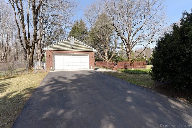 11 Packinghouse Hill Rd, House other with 3 bedrooms, 2 bathrooms and 10 parking in Durham CT | Image 35