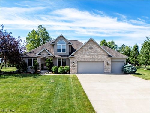3434 York Rd, Orrville, OH, 44667-9273 | Card Image