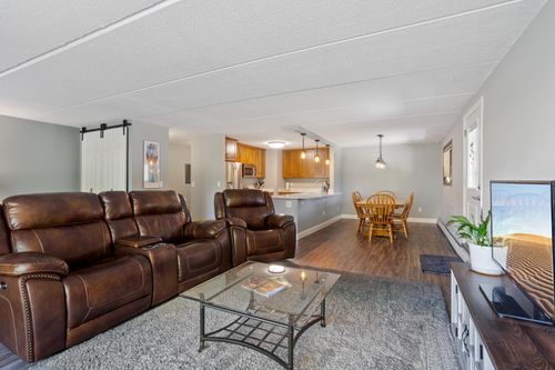 unit-201-10401 Cedar Lake Rd, Minnetonka, MN, 55305-3267 | Card Image