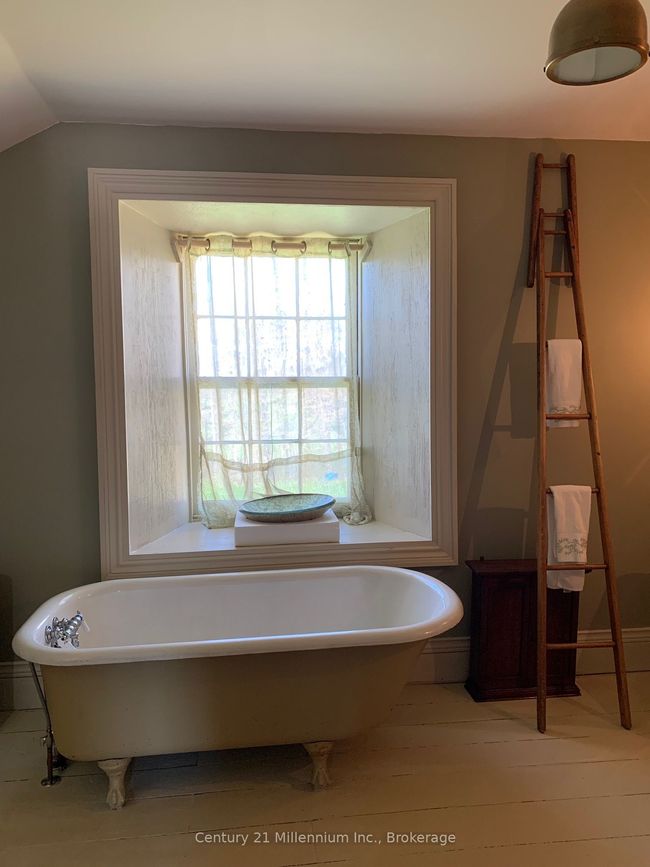 264094 Sideroad 24, Home with 2 bedrooms, 2 bathrooms and 5 parking in Municipality Of Meaford ON | Image 37
