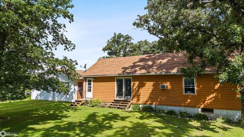 37231 210th Ave, Forest City, IA, 50436-7403 | Card Image