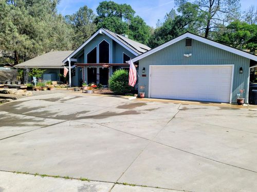 42011 Long Hollow Dr, Coarsegold, CA, 93614-9146 | Card Image