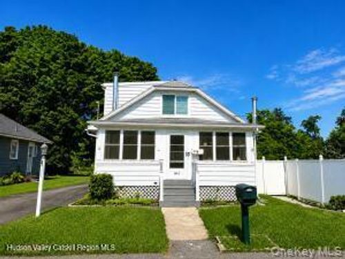 1011 Columbia St, Kingston, NY, 12401-1403 | Card Image