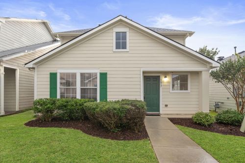 1617 Nichole Woods Dr, Houston, TX, 77047-4487 | Card Image