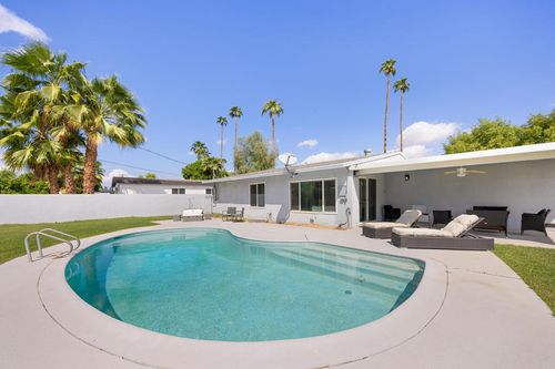 74081 Erin St, Palm Desert, CA, 92260-2620 | Card Image
