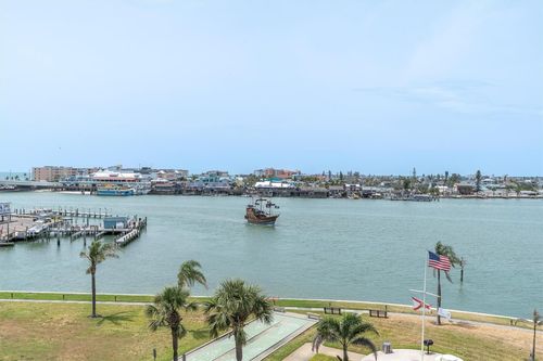 apt-502e-1 Key Capri, TREASURE ISLAND, FL, 33706-4915 | Card Image